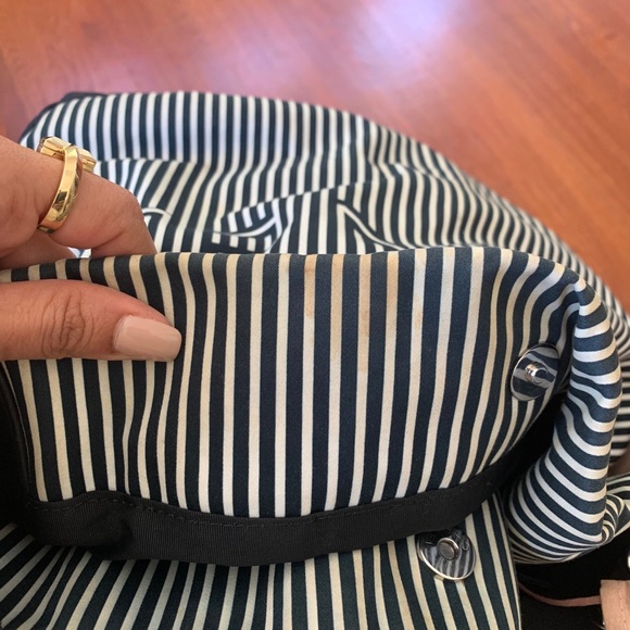 COPY - 💯 Authentic!!! Black and White Chanel bag. - Picture 6 of 11